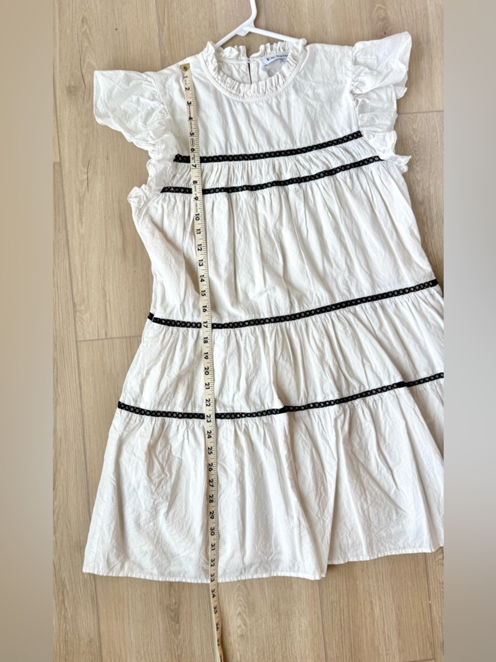 En Saison Aliza Babydoll Mini Dress White Ruffle Tiered M EUC Ruffle Sleeve - Picture 12 of 12